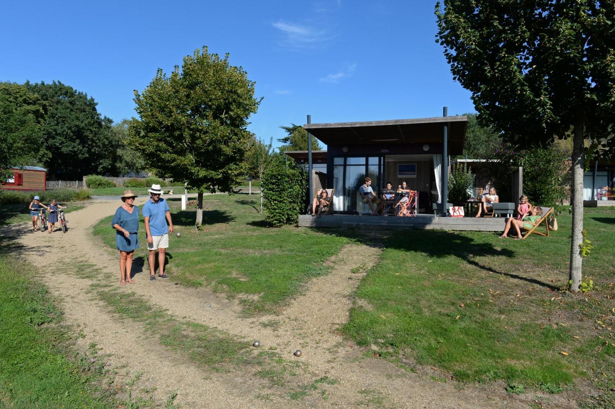 Les Roulottes & Cottages Du Moulin Chenillé-Changé Kültér fotó